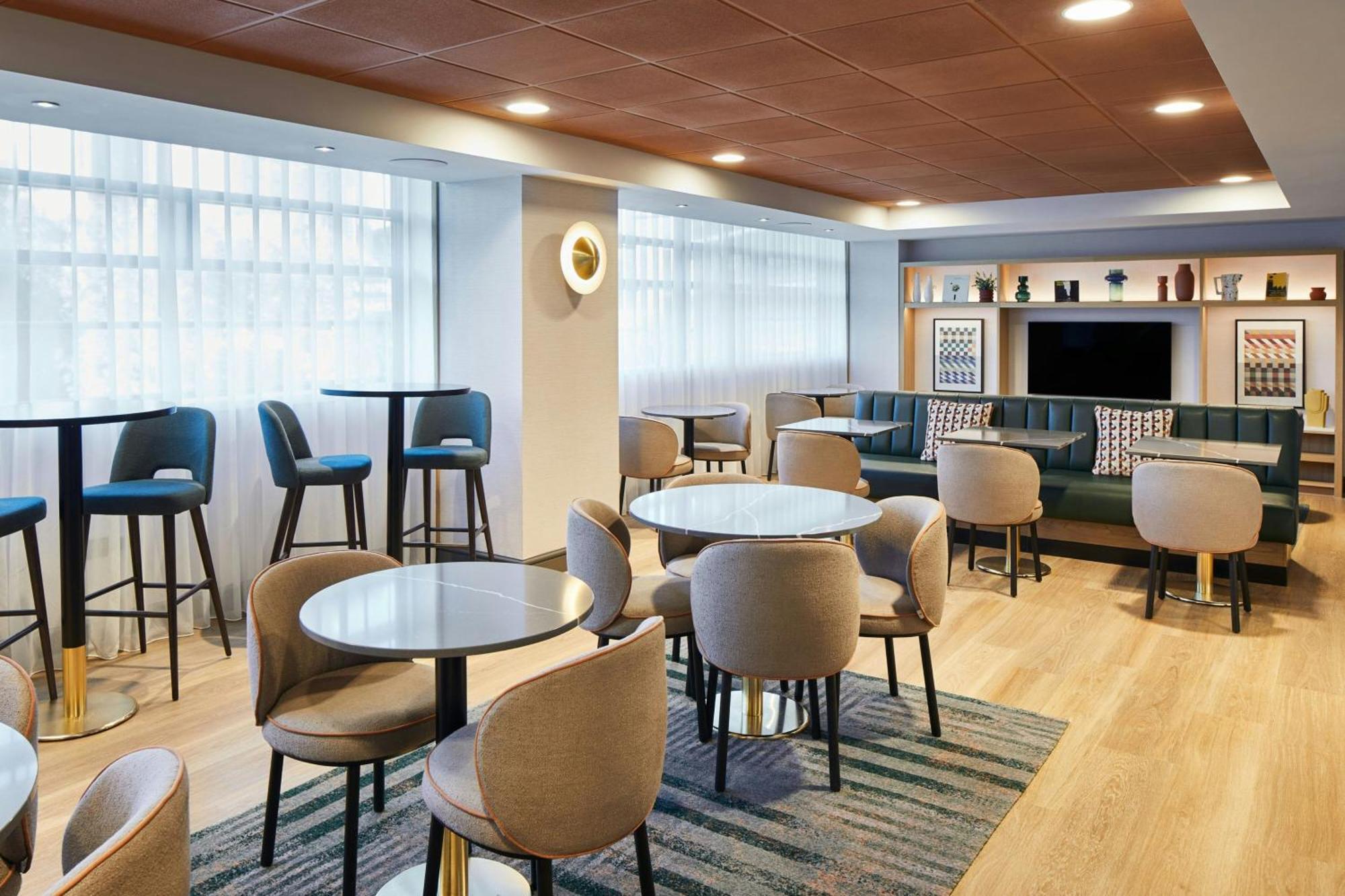 Executive King Room MClub Lounge Access,1643138567:JPEG